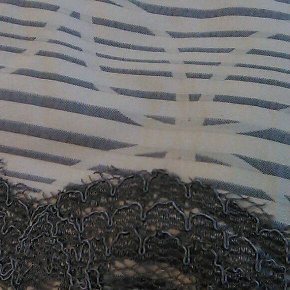 Ann Taylor Loft - Picture 10 of 12